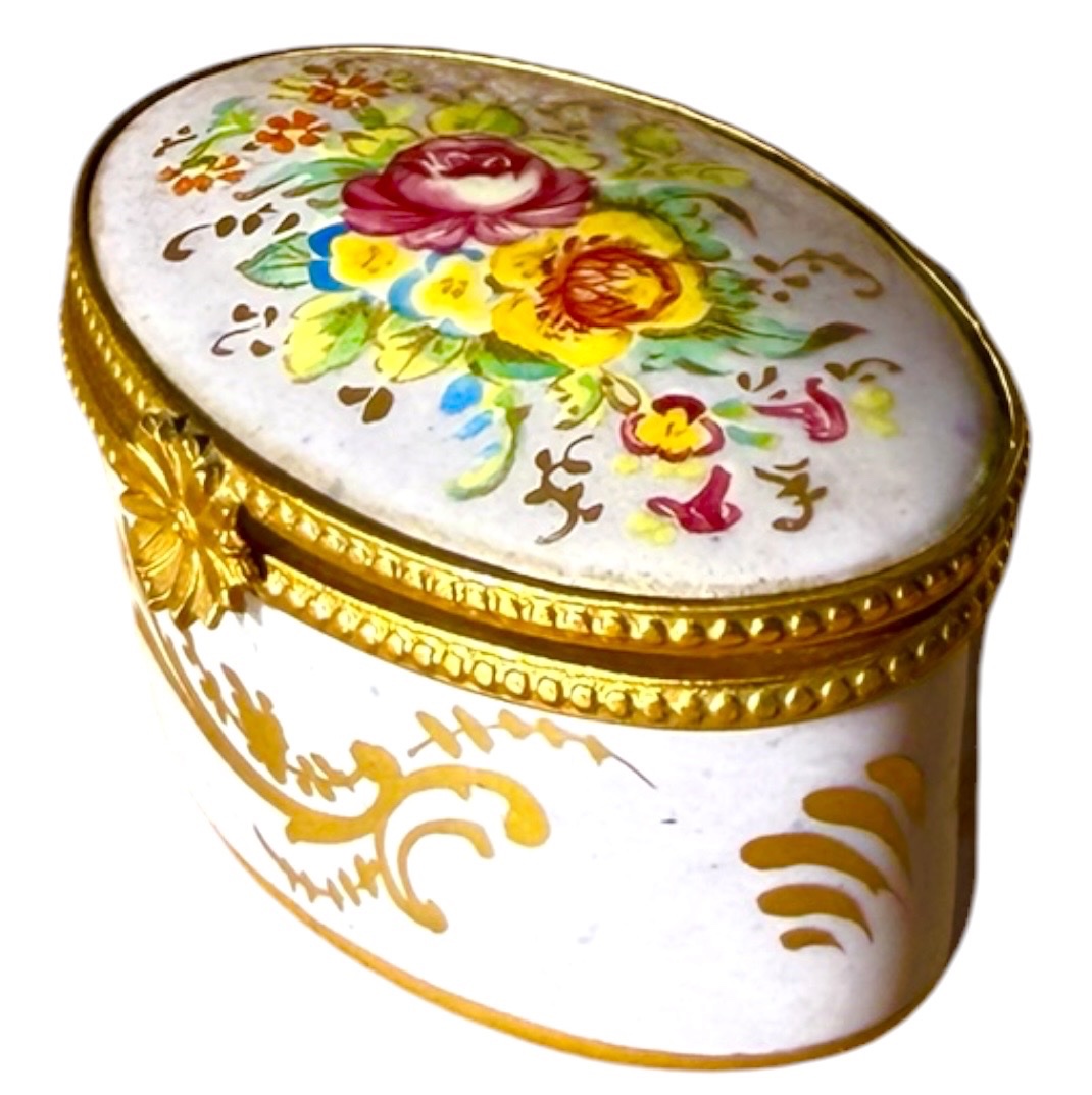 Petite boîte ovale en porcelaine peinte à la main, monture en laiton doré-photo-3