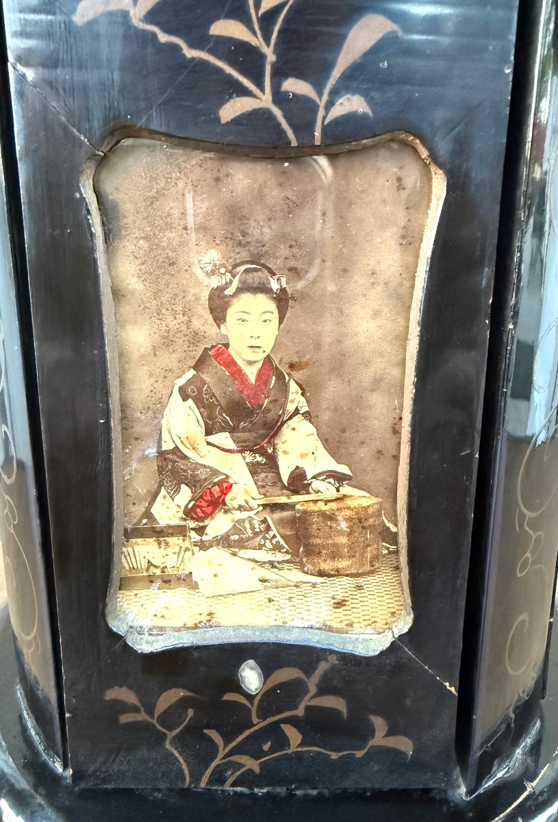 Cave à cigares japonaise Ép Meiji Geishas en bois laqué noir & nacre-photo-6