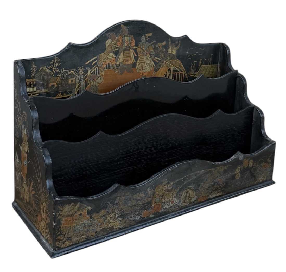 Porte-courrier  en bois laqué noir – Décor asiatique / Japonisant doré -photo-2