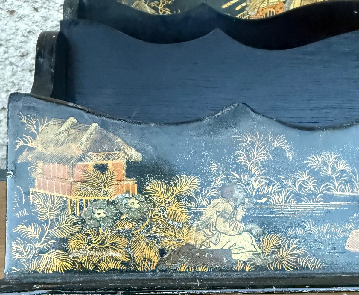 Porte-courrier  en bois laqué noir – Décor asiatique / Japonisant doré -photo-3