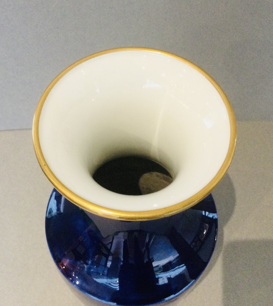Vase en porcelaine avec du chiffre de l'empereur Napoléon III.-photo-4