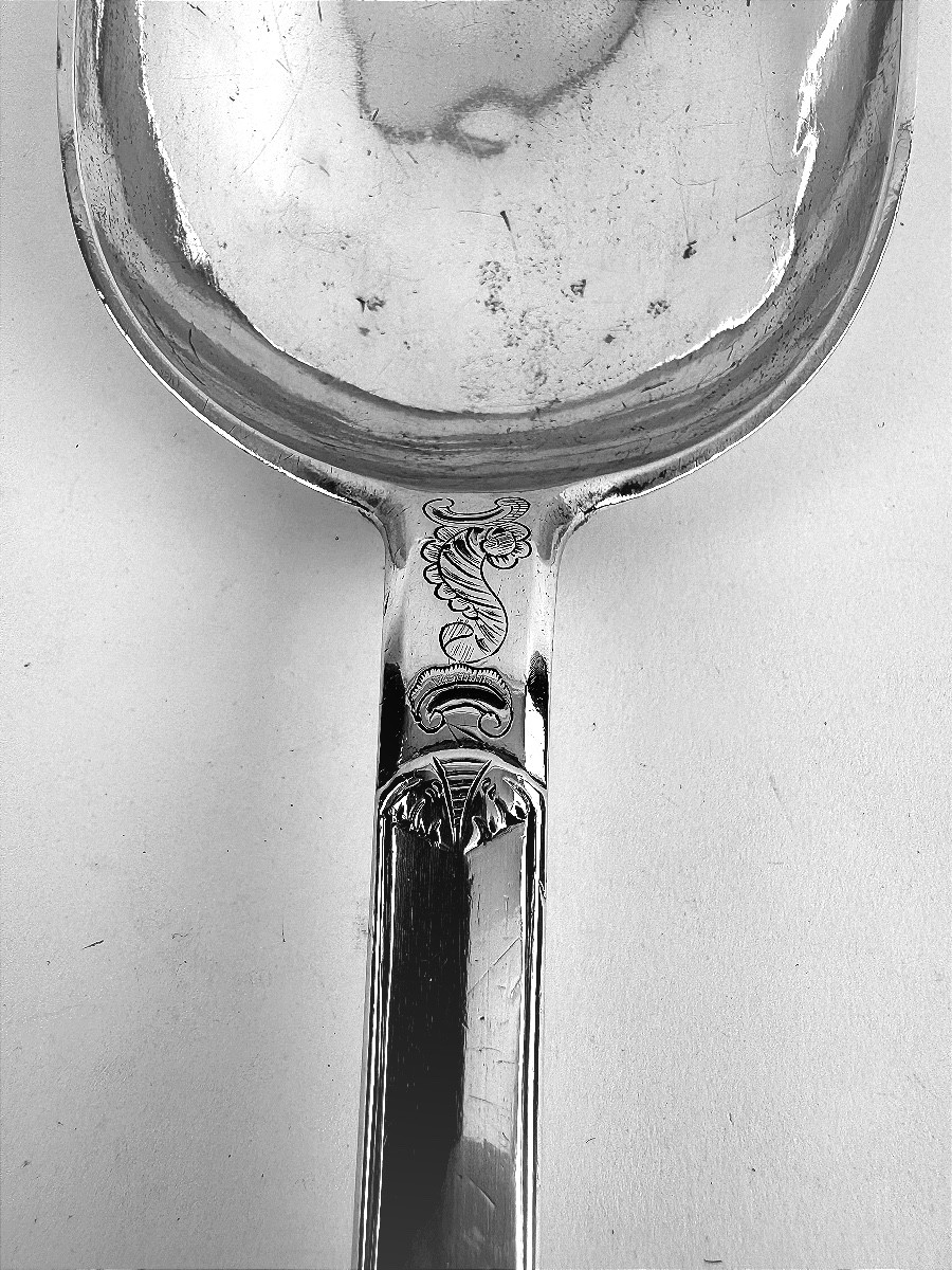 Exceptionnel cuiller à ragoût en argent massif, Saint-Trond ( Liege )Ca.1750-photo-2