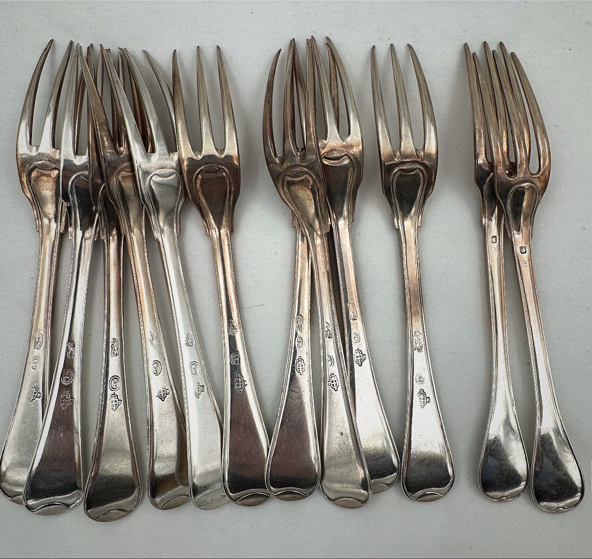 Couvert a desert en argent massif dans son coffret, fin XVIIIe debut XIX, Italie, Turin.-photo-1