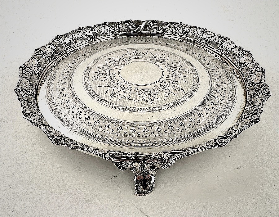Plateau volant portugais ancien en argent,  Porto 1877-81 - Joaquim Monteiro & Filho