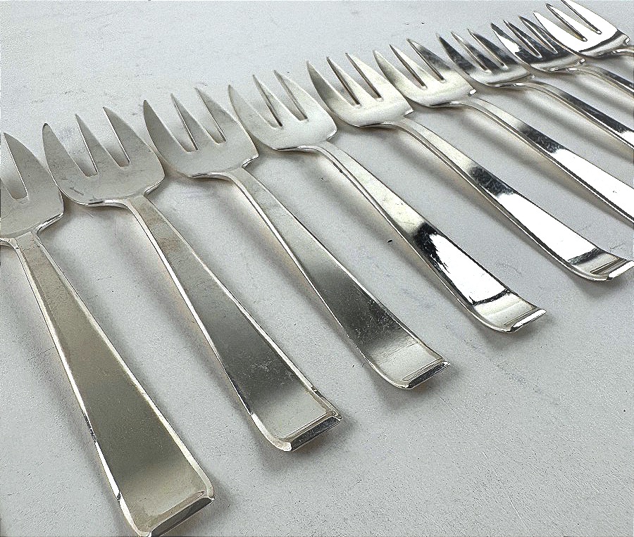 Philippe Wolfers douze fourchettes à huitres en argent massif modèle Gioconda-photo-2