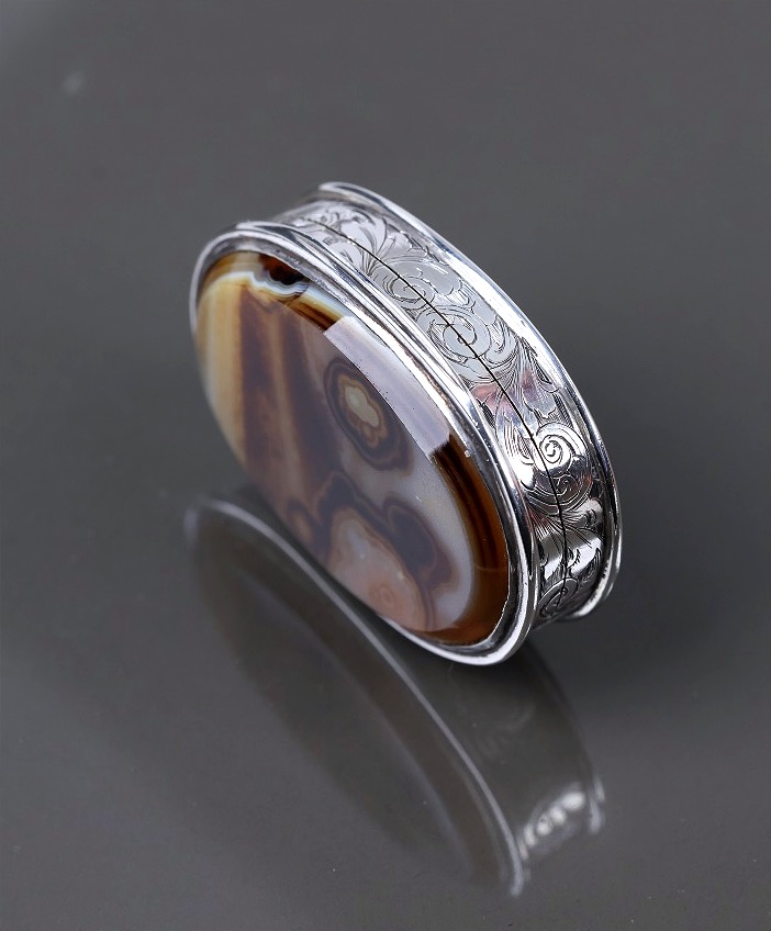 Solid Silver And Agate Vinaigrette, 1845, By Silversmith Nathaniel Mills—birmingham-photo-5