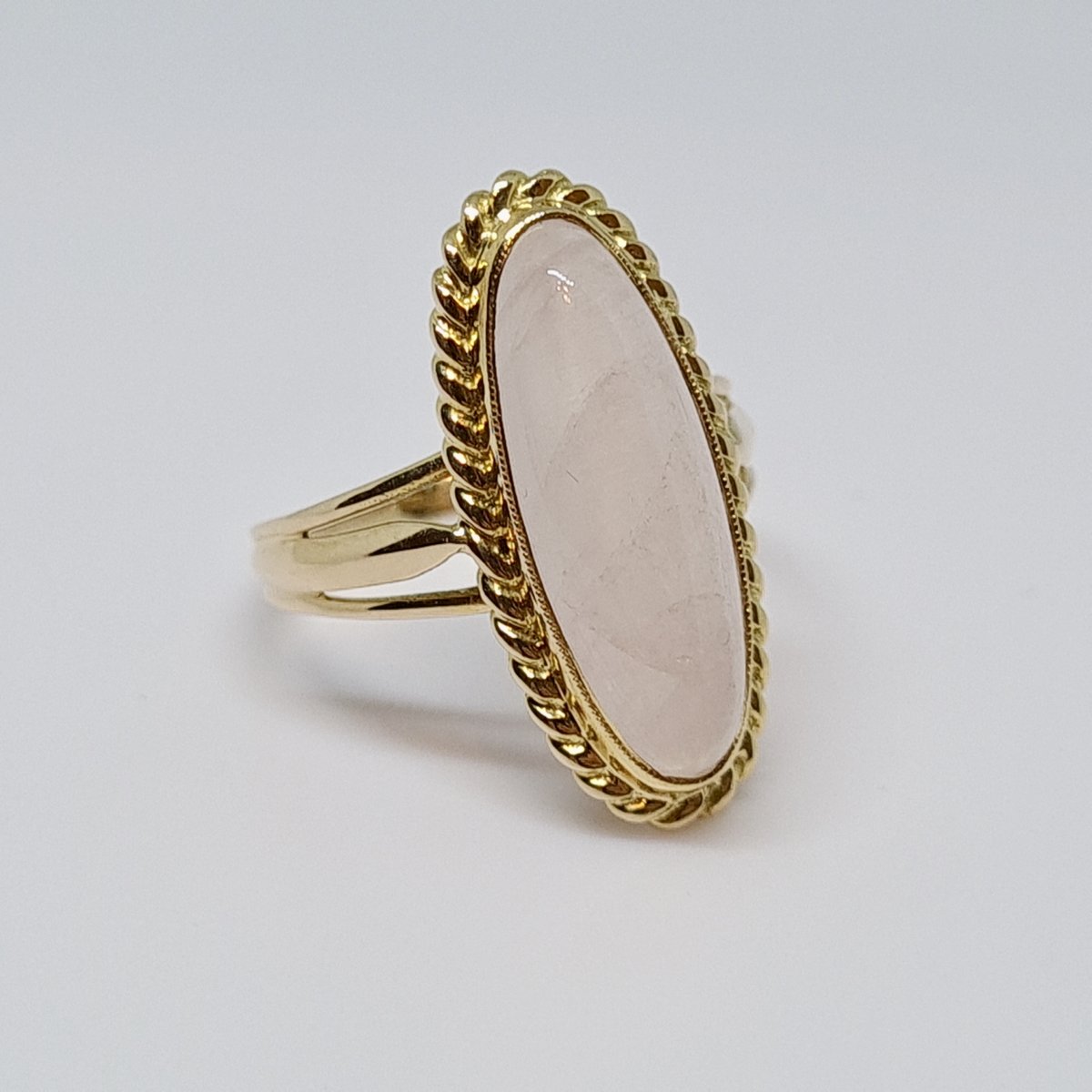 Bague Ancienne En Or 18 Carats Avec Agate Violette - Taille 56,5 - Occasion, Style Camée