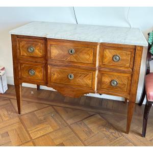 Louis 16 Period Chest Of Drawers Transition 18 Th