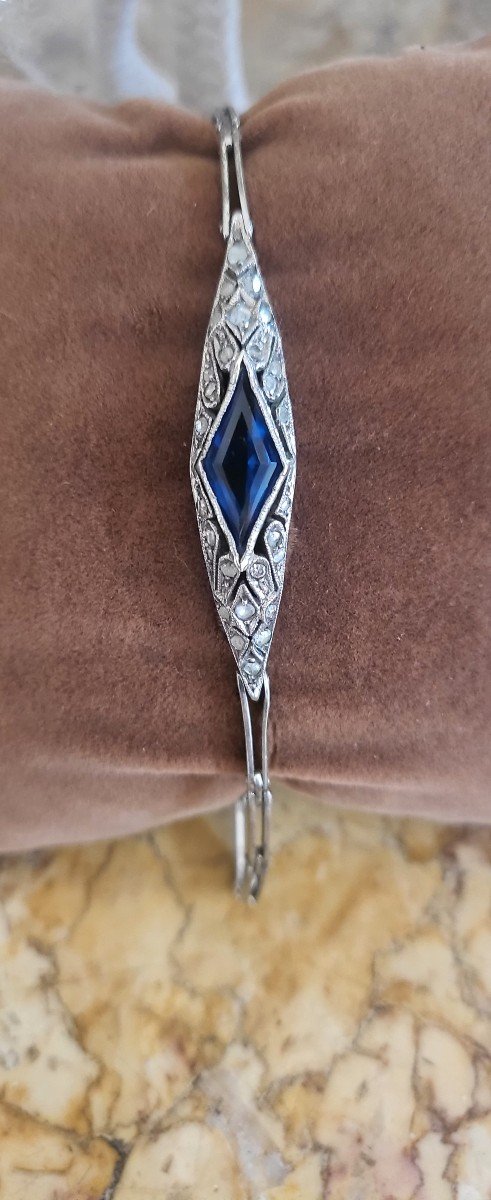 Art Deco  Bracelet En Argent Avec Vrais Diamants Et Une Pâte De Verre Bleue -photo-1