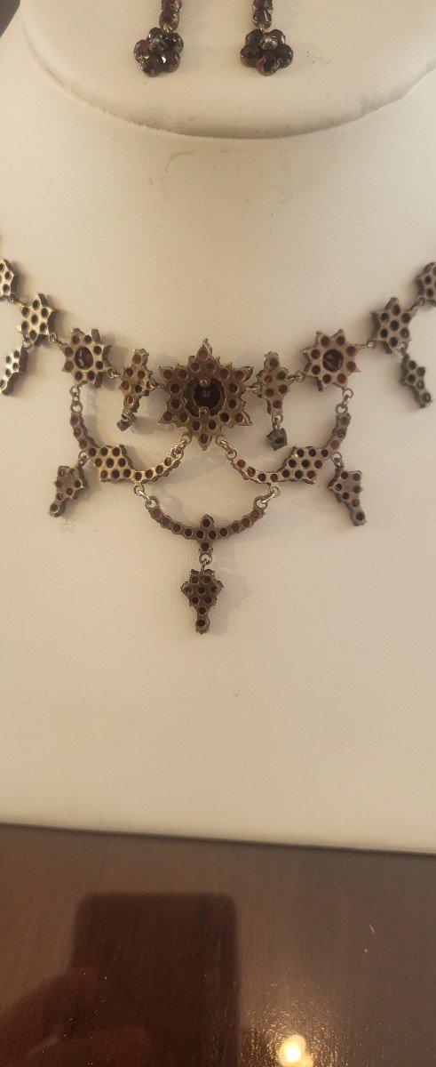Napoleon 111 Festoon Necklace With Bohemian Grenats-photo-2