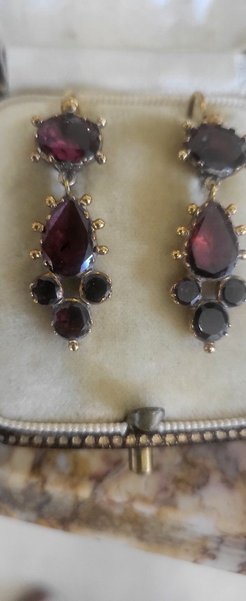 Empire/ Georgian Earrings In Gold With Foiled Garnets-photo-5
