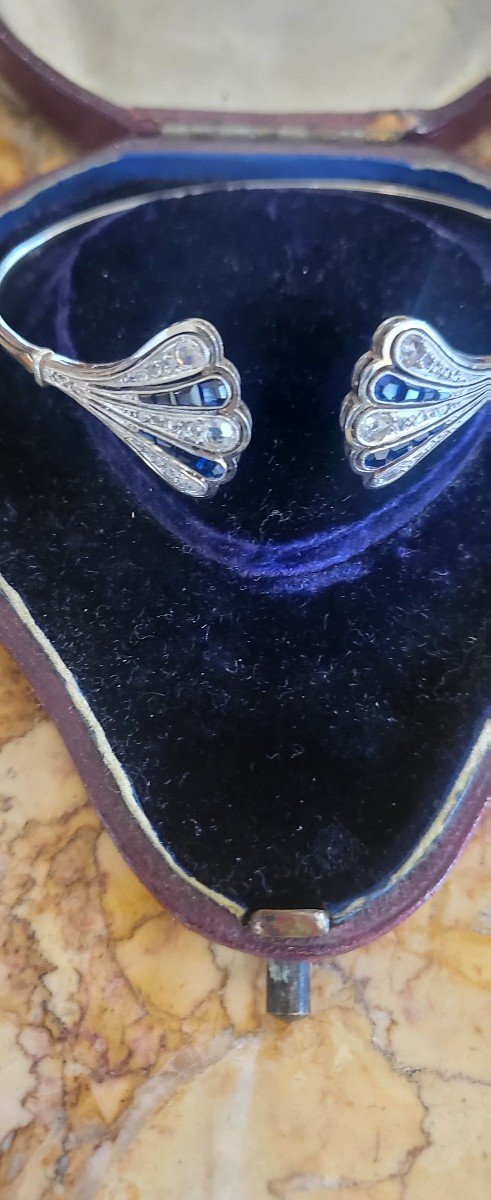 Art Deco Bangle In 18k White Gold With Sapphires And Diamonds-photo-3