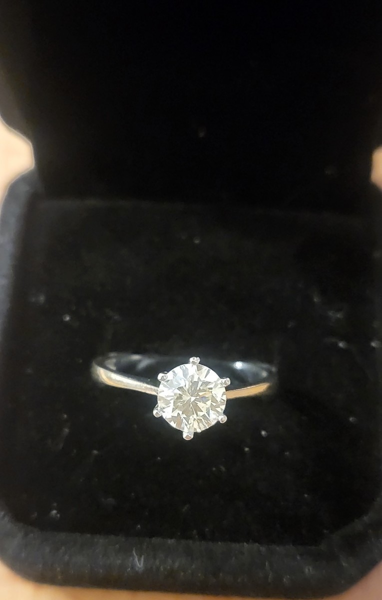 Diamond Solitaire Ring, Brilliant Cut 1.012 Ct, Set In 18ct White Gold-photo-2