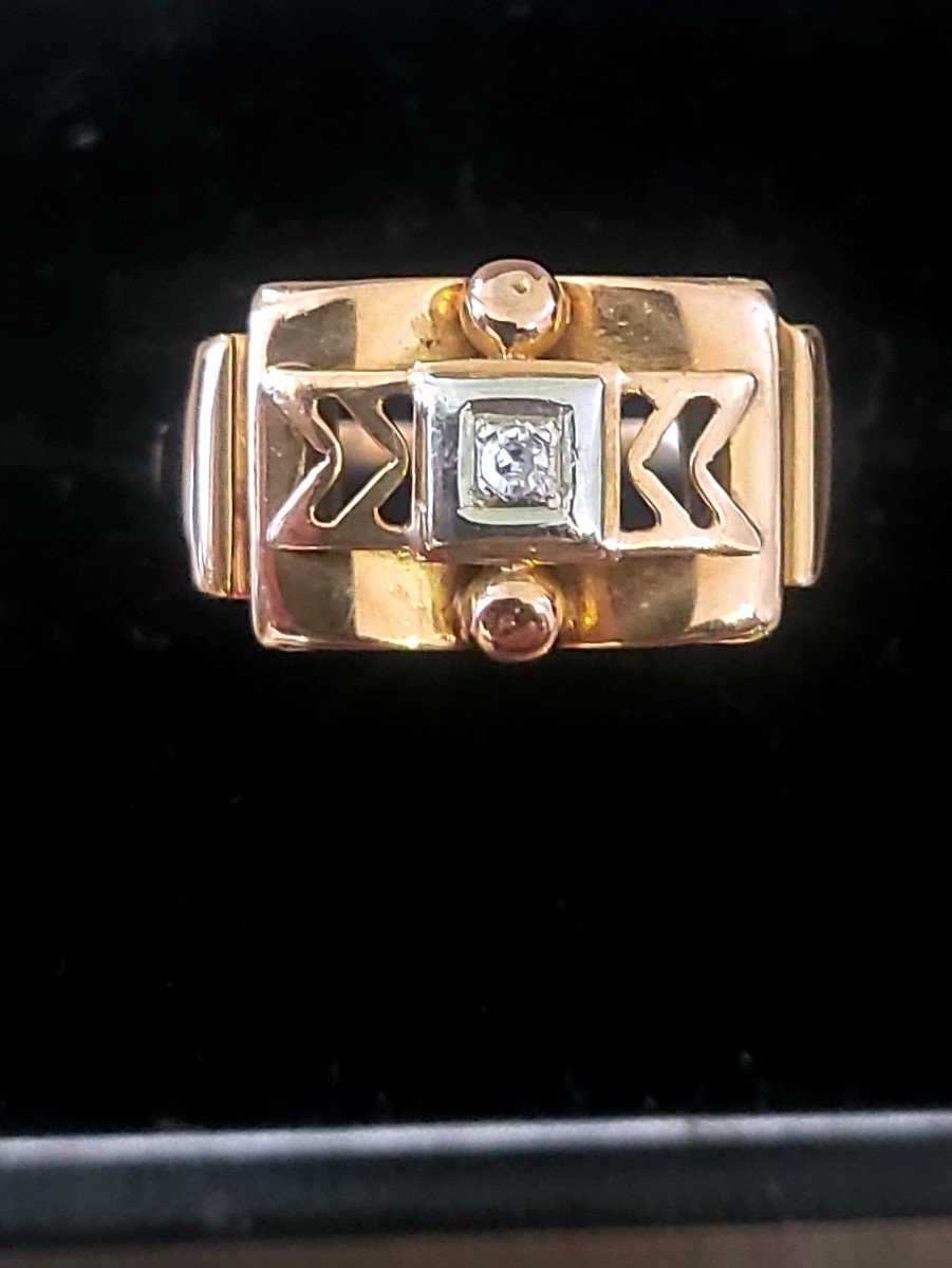 Art Deco “tank” Ring In 18ct Gold And Diamond