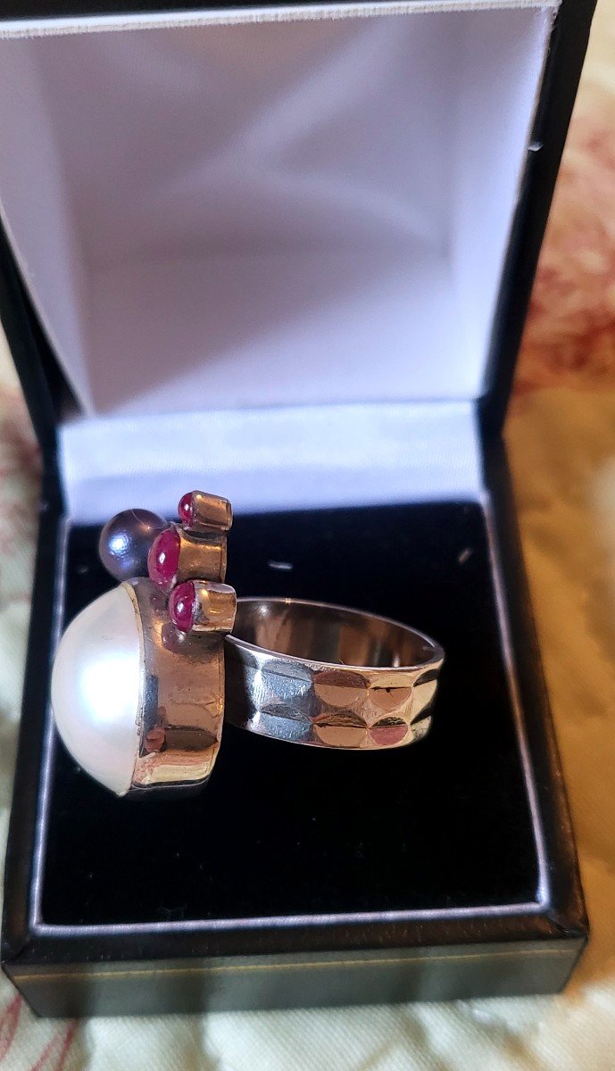 Vintage Ring - Carbochon Rubies, Mabé Pearl Set In Silver-photo-4