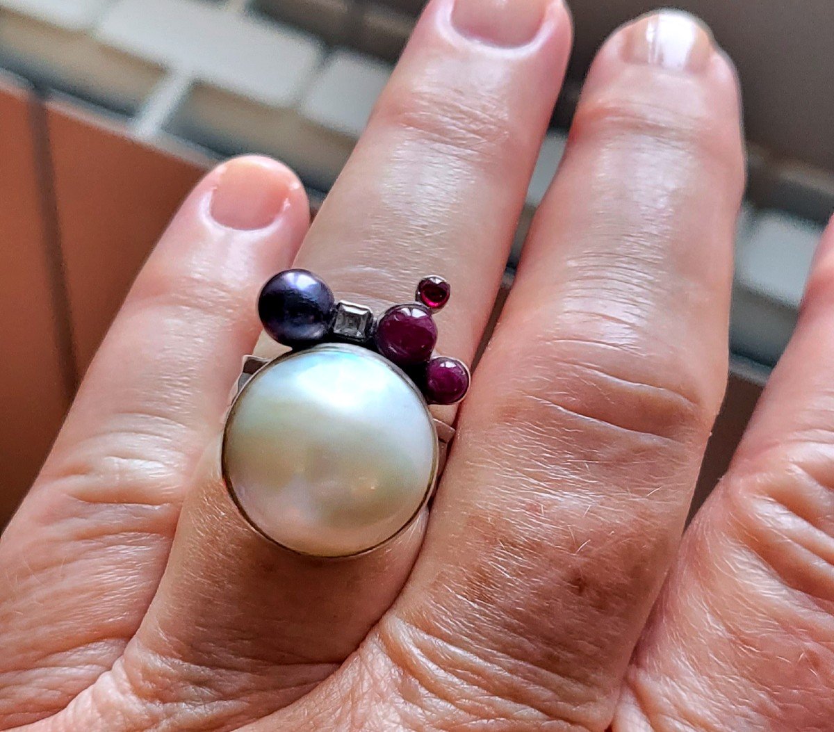 Vintage Ring - Carbochon Rubies, Mabé Pearl Set In Silver-photo-1