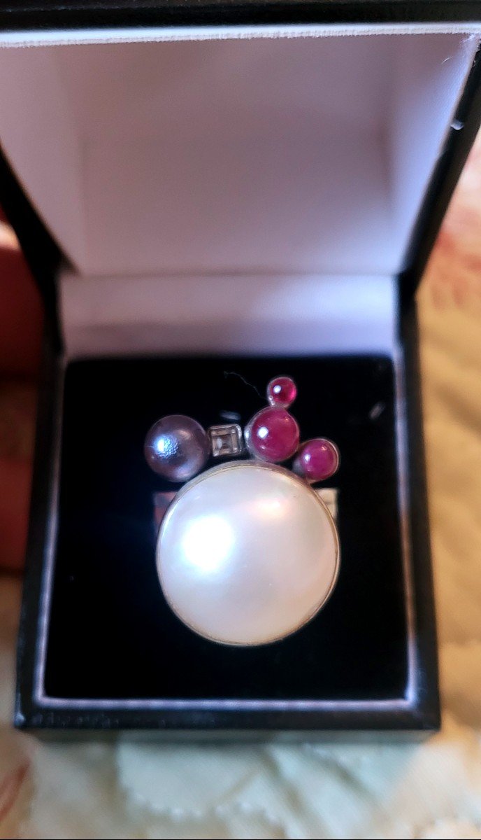 Vintage Ring - Carbochon Rubies, Mabé Pearl Set In Silver-photo-4