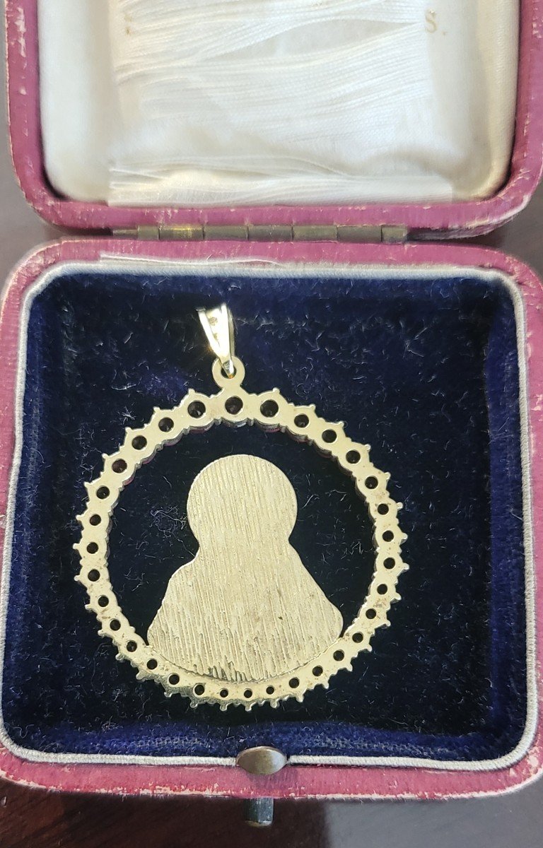 Vintage Religious Medallion -photo-4