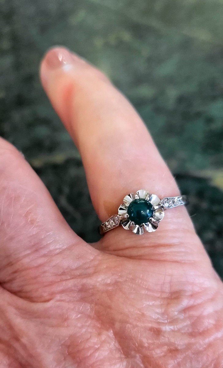Art Deco Ring In Platinum With A Carbochon Emerald And Diamonds -photo-2