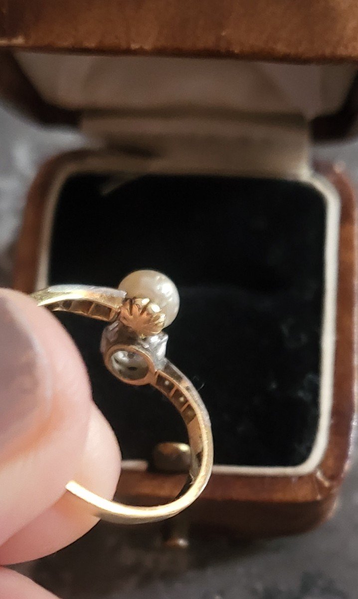 "toi Et Moi" Belle époque Ring In 18ct Gold Set With A Diamond And A Natural Pearl -photo-3