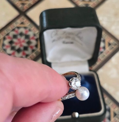 "toi Et Moi" Belle époque Ring In 18ct Gold Set With An Old European Cut Diamond And A Natural -photo-4