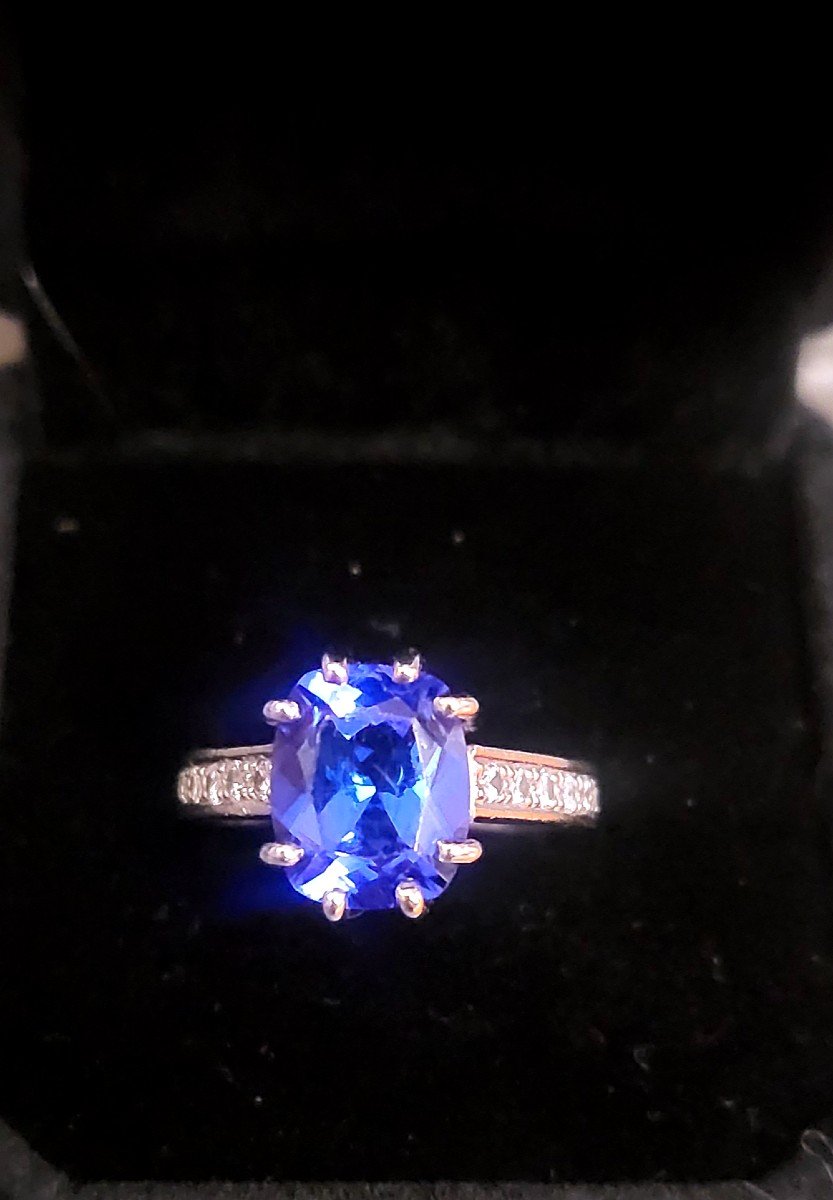 Bague Vintage En Or Blanc  18ct Sertie d'Un Tanzanite Et De Diamants -photo-2
