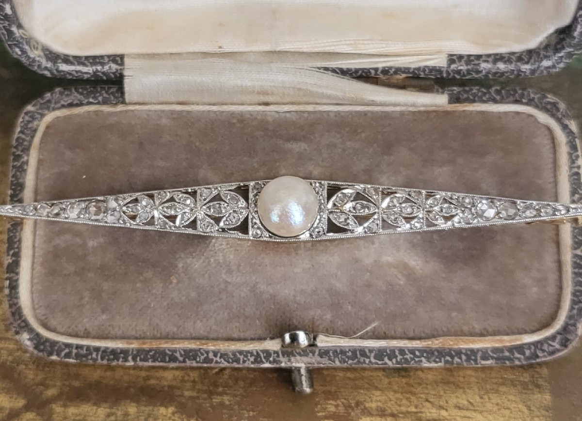 Art Deco Barrette Brooch, In 18-carat Gold And Diamonds 