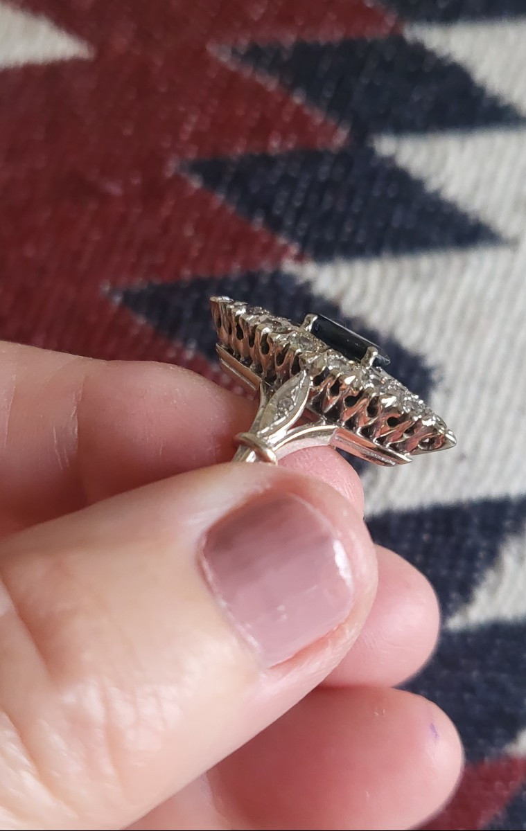 Vintage "navette" Ring In 18ct White Gold Set With A Sapphire And Diamonds -photo-2