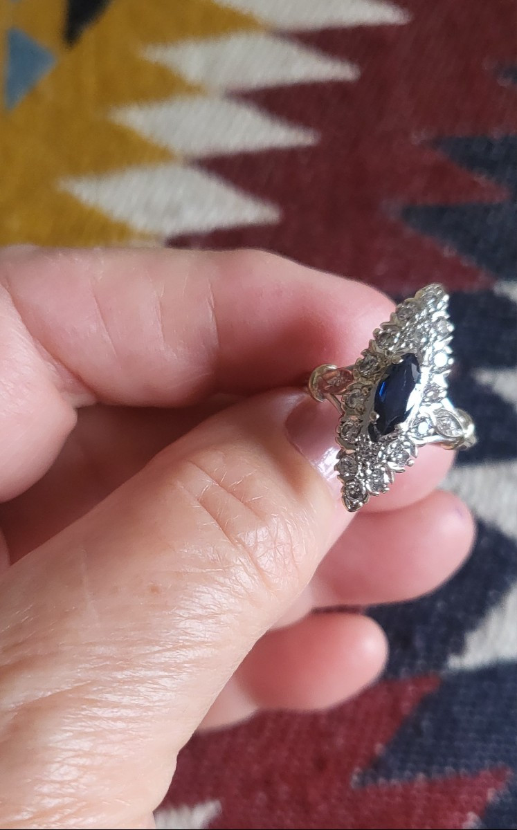 Vintage "navette" Ring In 18ct White Gold Set With A Sapphire And Diamonds -photo-4