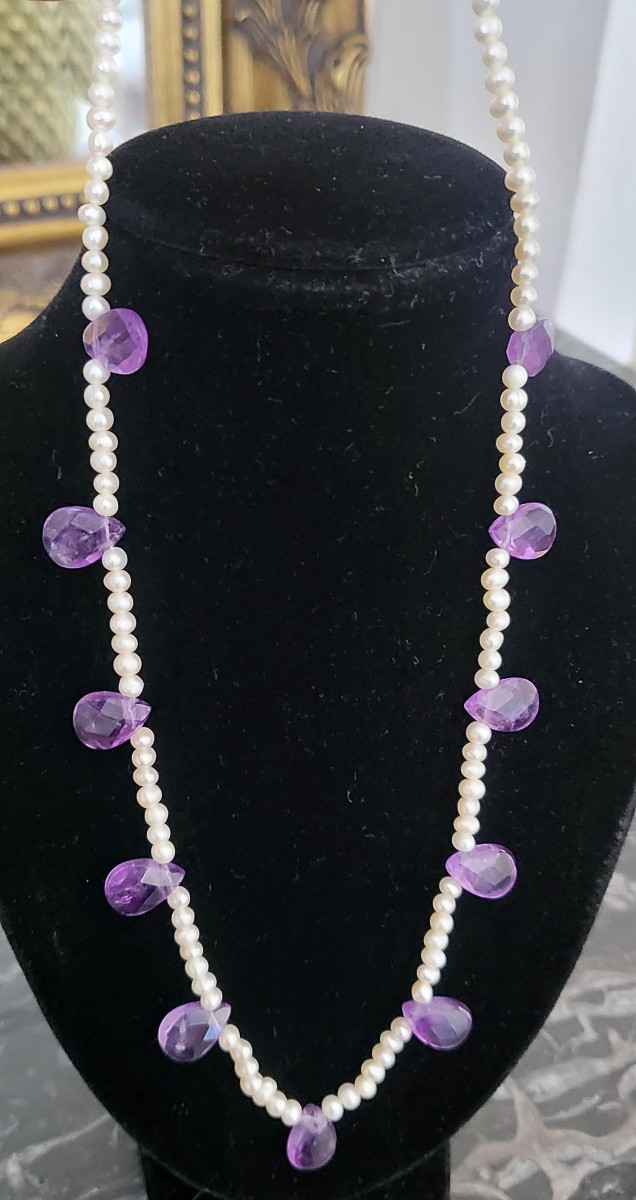 Vintage Necklace Set With Cultured Pearls And Amethyst Drops -photo-2