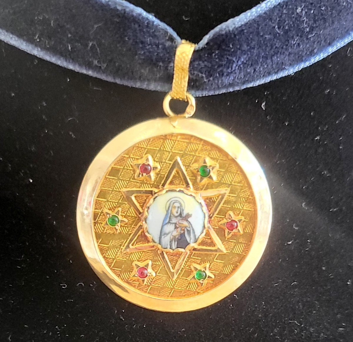 Vintage 19.2 Carat Gold Pendant Set With A Porcelain Plaque -photo-2