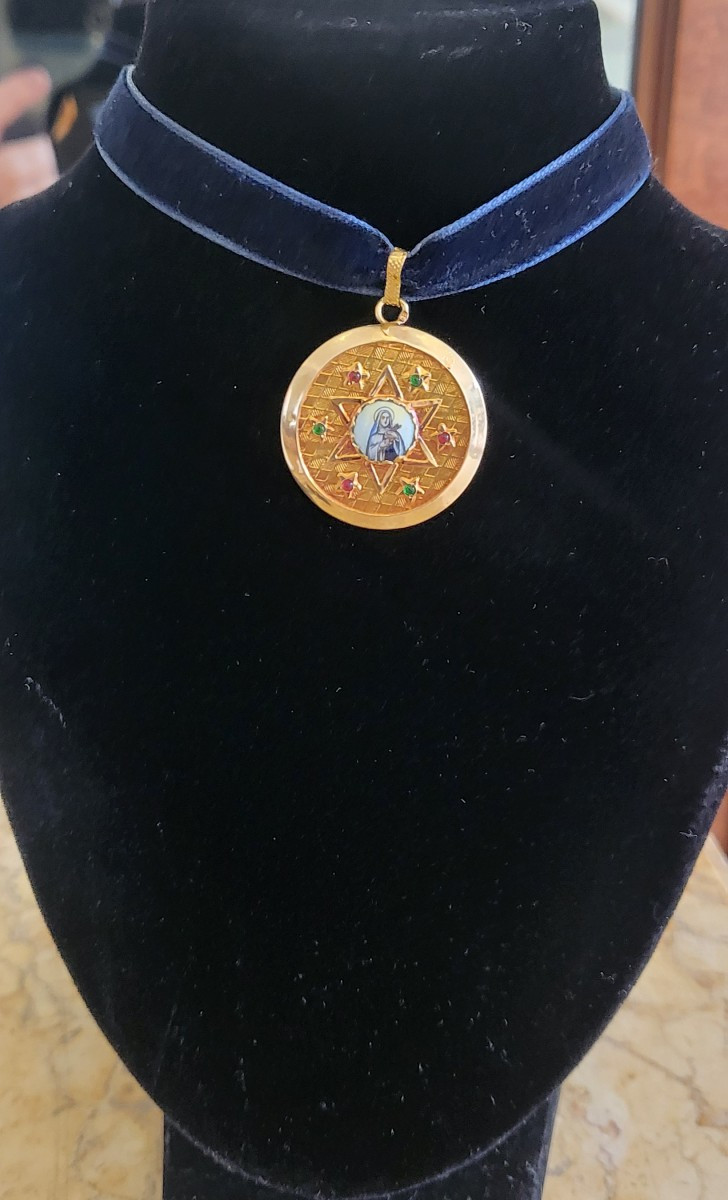 Vintage 19.2 Carat Gold Pendant Set With A Porcelain Plaque -photo-5