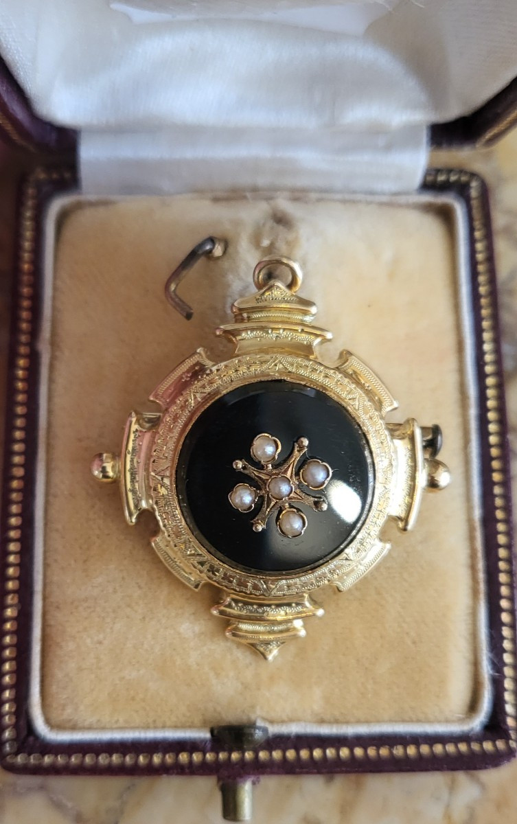 18ct Gold Onyx And Pearl Pendant - Napoleon 111-photo-3