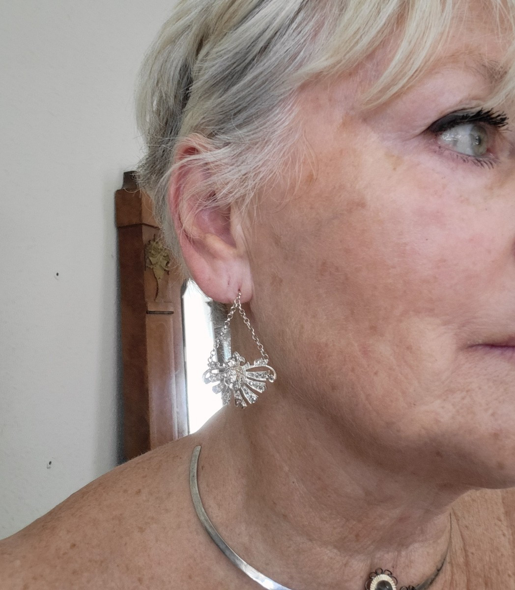 Paire de Boucles d'oreilles anciennes serties de Diamants "Mine/Old Mine Cut" Diamants -photo-6