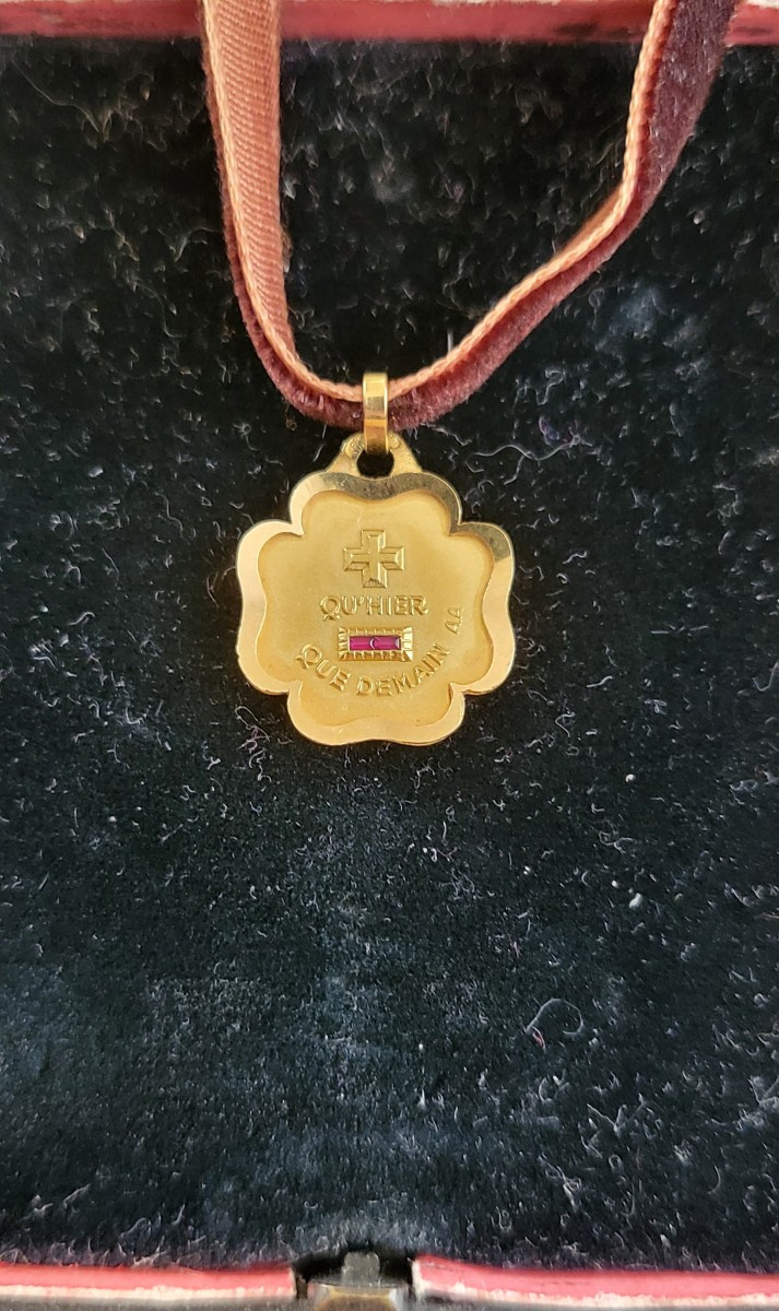 Augis "Qu'hier que demain " Pendentif/Breloque en Or 18ct -photo-1