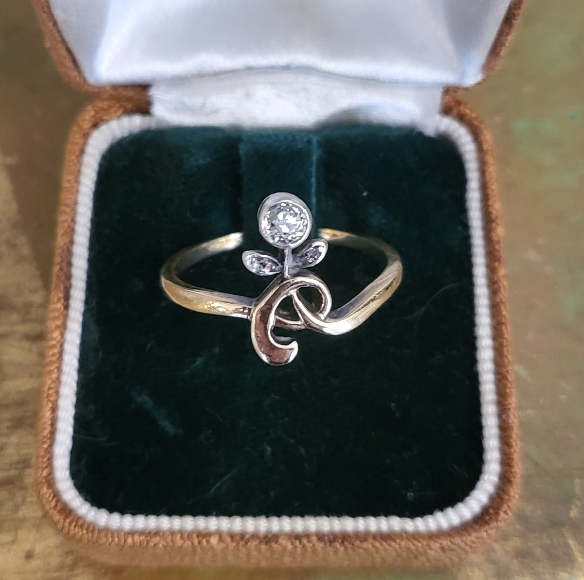 Art Nouveau Tiara Ring