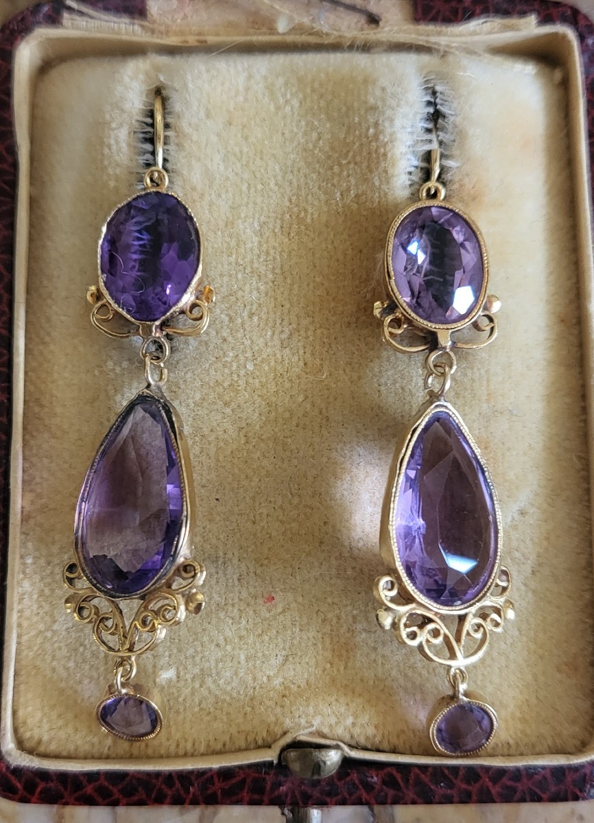 Napoléon 111 Boucles d'oreilles en Or 18ct serties d'Améthystes