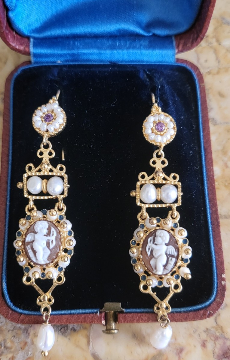 Boucles d'oreilles Camée en Cocquillage, perles et Vermeil