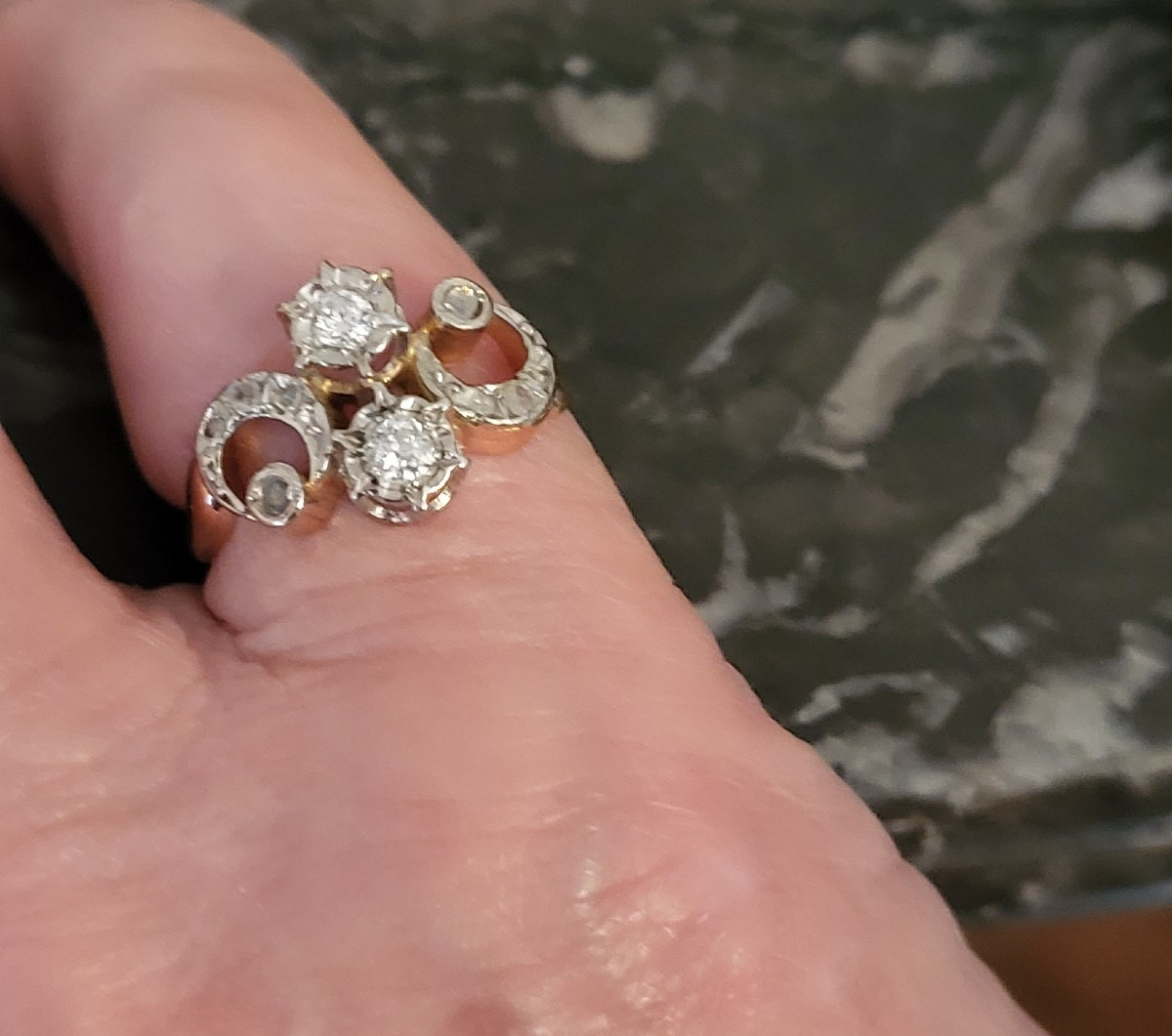 Art Nouveau Ring - In 18ct White And Yellow Gold Set With Diamonds -photo-4