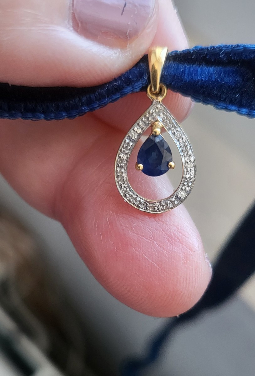 Vintage Sapphire And Diamond Pendant  Set In 18ct White And Yellow Gold -photo-2