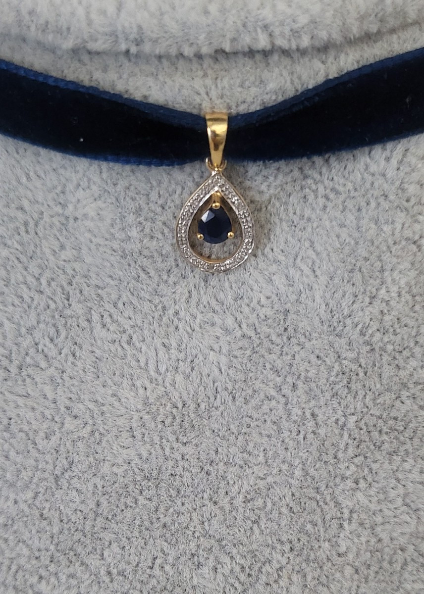 Vintage Sapphire And Diamond Pendant  Set In 18ct White And Yellow Gold -photo-1