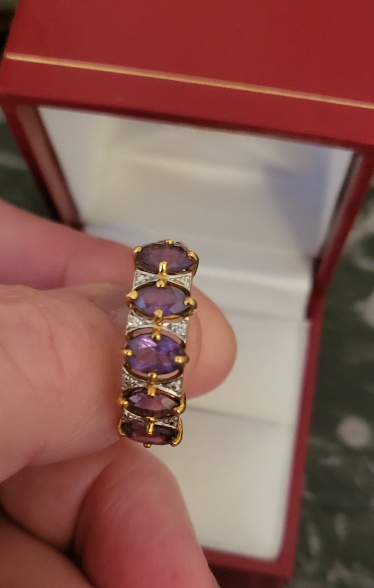 Joli Jarretiére - Bague en Or Jaune 18ct, Améthystes et petits Diamants -photo-4