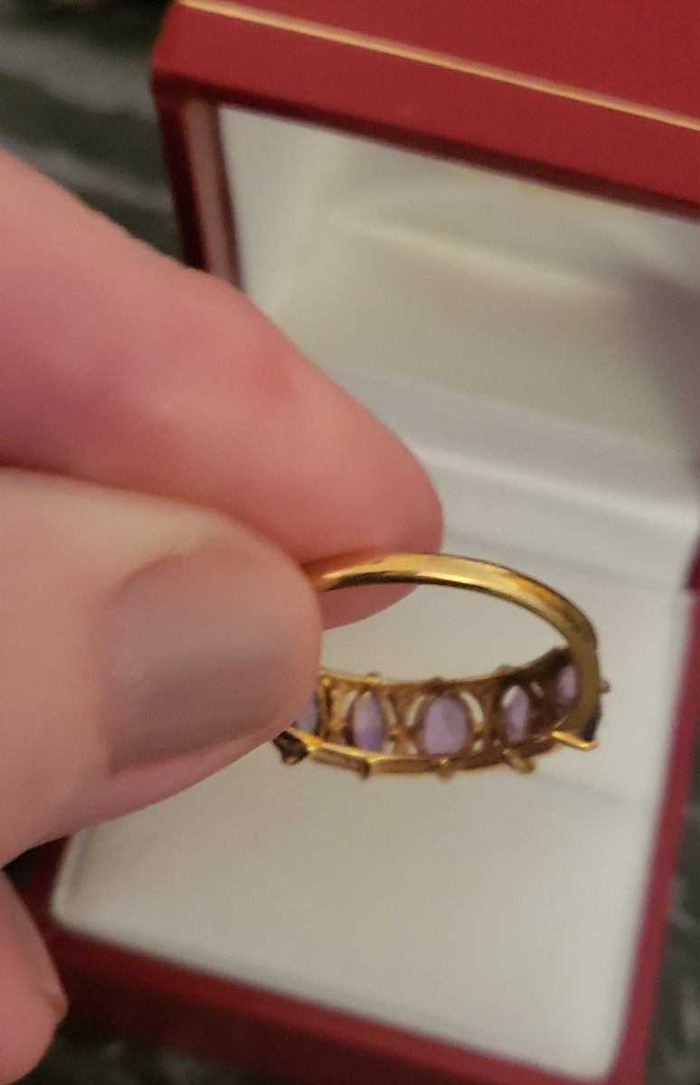 Joli Jarretiére - Bague en Or Jaune 18ct, Améthystes et petits Diamants -photo-2