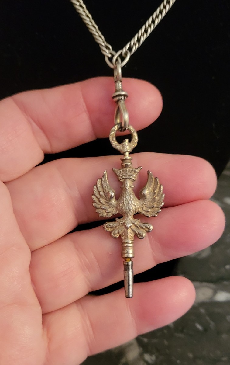 Napoleon 111 - Pendant Silver Watch Chain And Key -photo-2