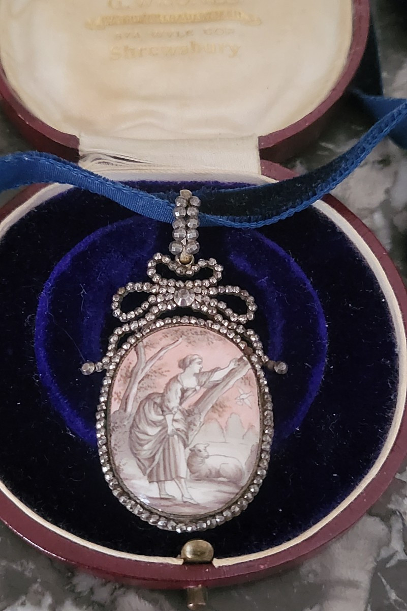 Louis-philippe Cut Steel Pendant With Enamel 