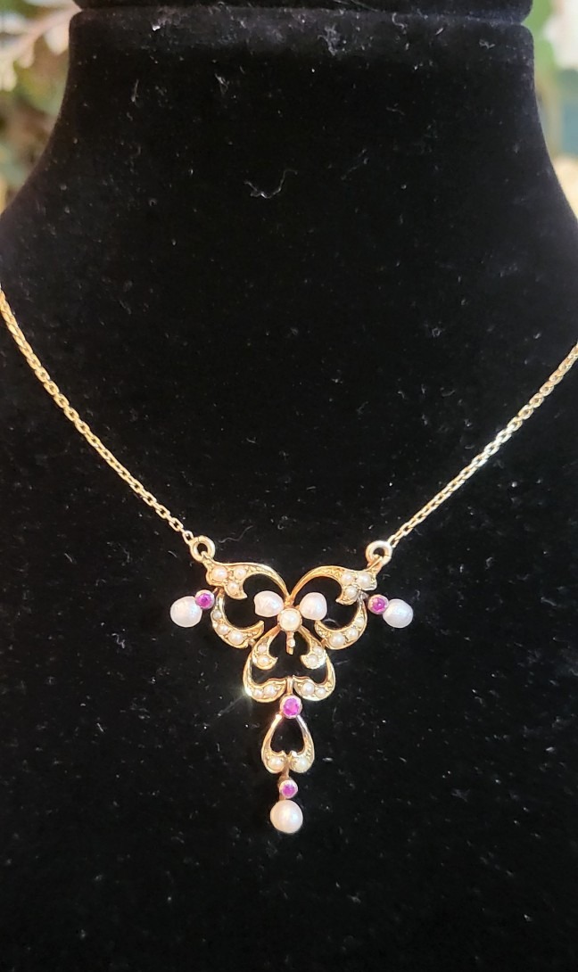 Collier Art Nouveau en Or 18ct et 15ct orné des Rubis et de Perles 