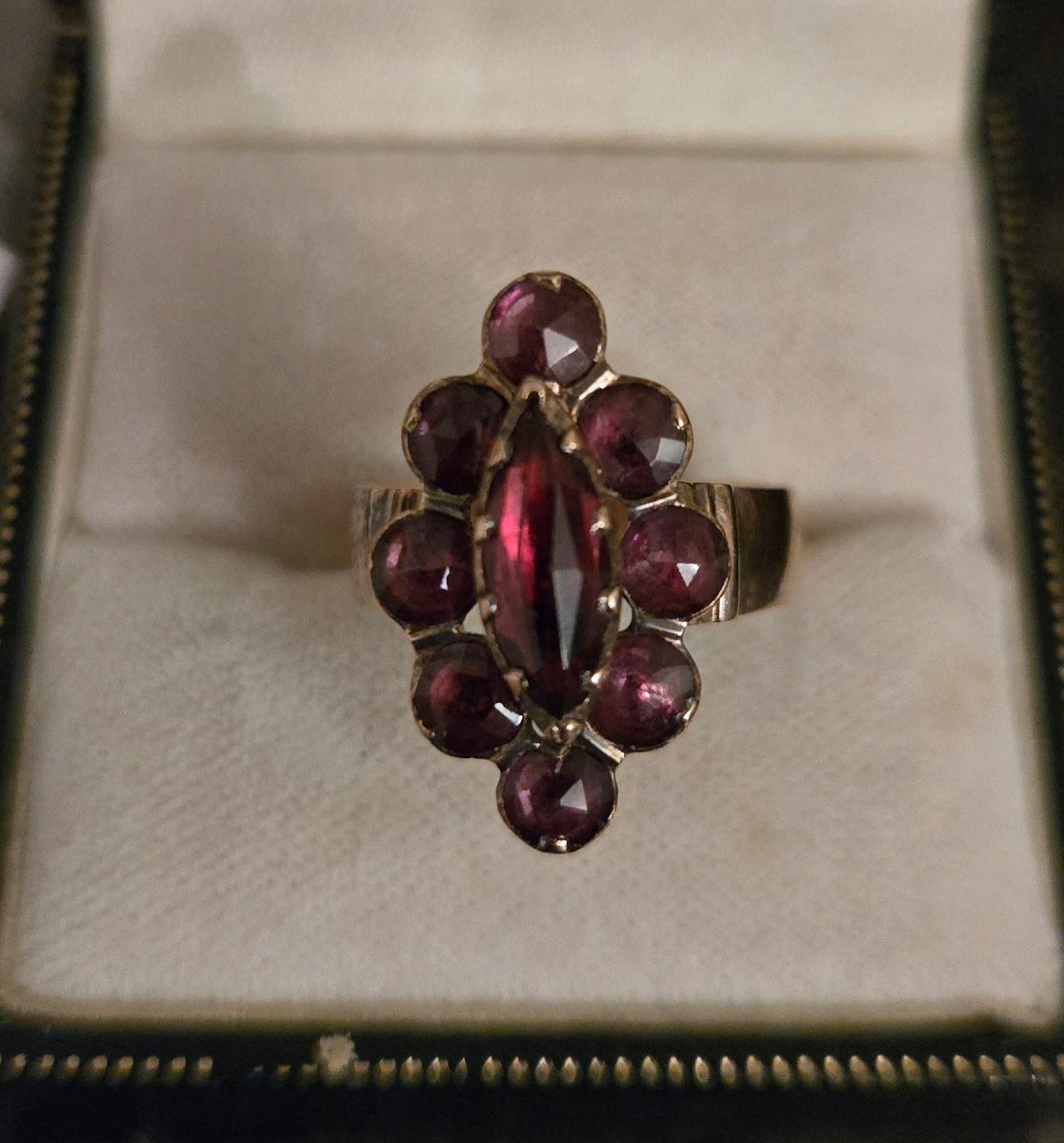 Grenats de Perpignan - Bague en Or 18ct 