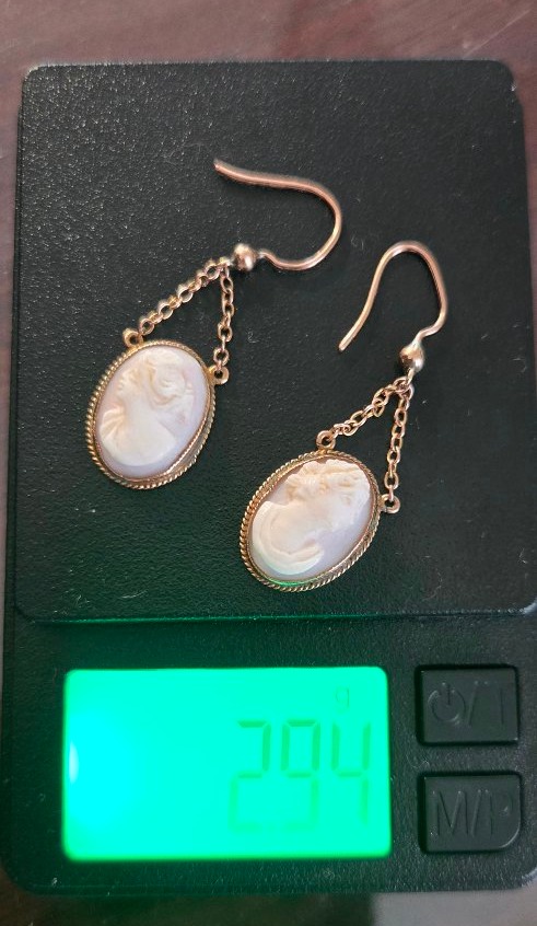 Boucles d'oreilles anciennes, serties de Camées en Or -photo-1
