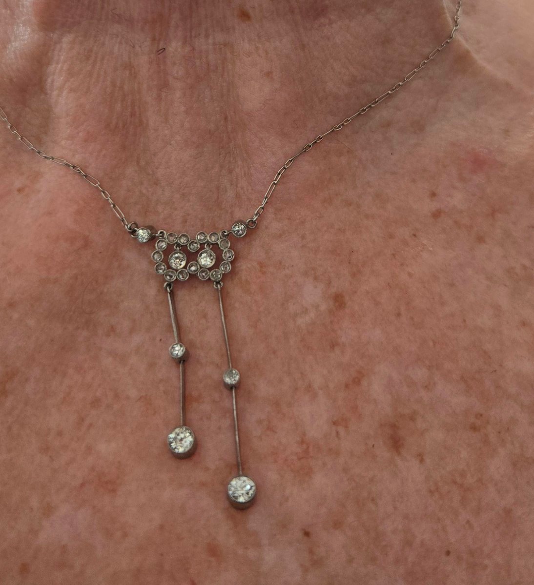 Négligée Art Deco Platinum Necklace Set With Diamonds-photo-2