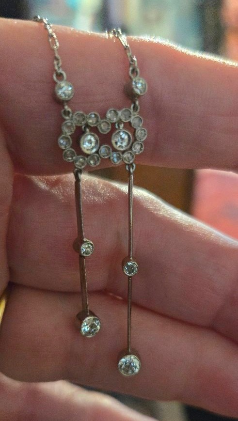 Négligée Art Deco Platinum Necklace Set With Diamonds-photo-4